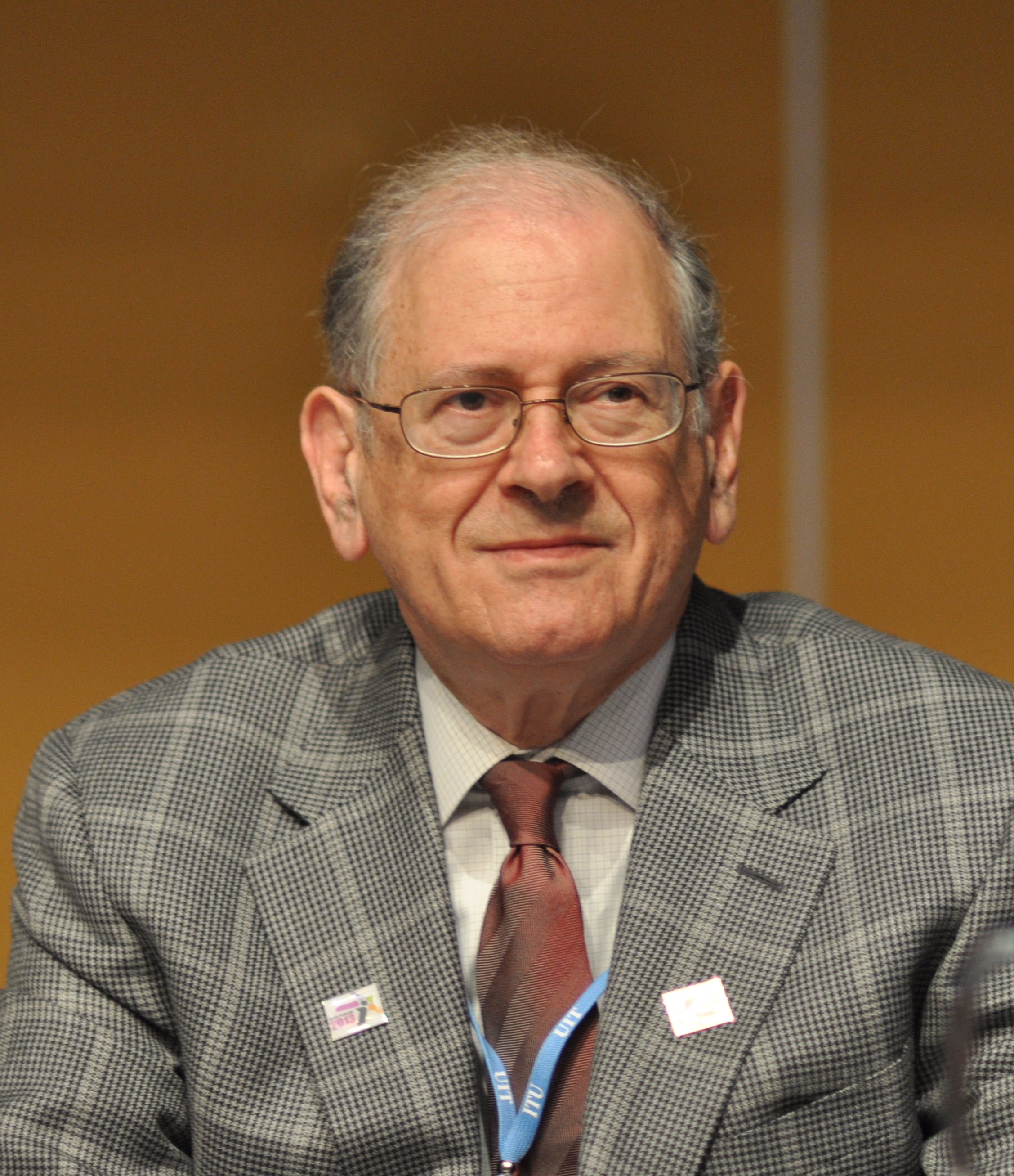 Robert Elliott Kahn
