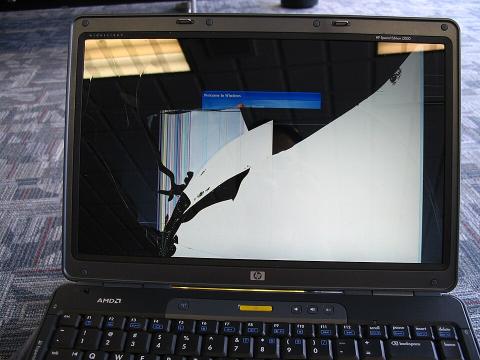 A laptop computer.