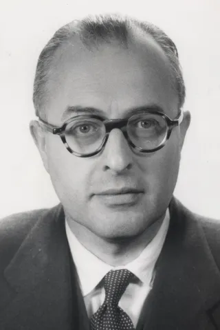 Geoffrey William Arnold Dummer